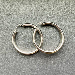 Machete Bold Silver Hinge Hoops